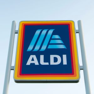 Aldi store sign