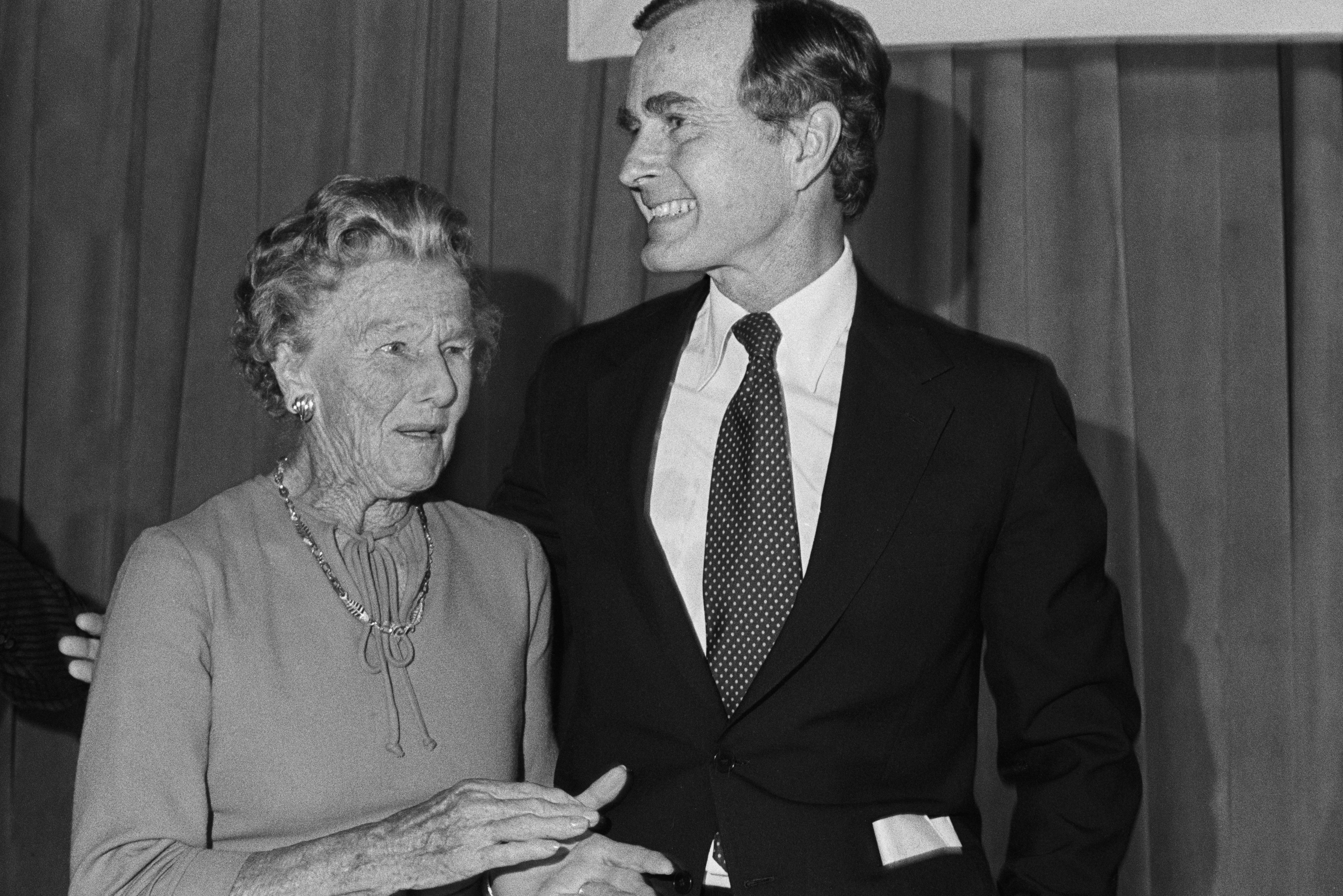 George HW Bush and mother dorothy