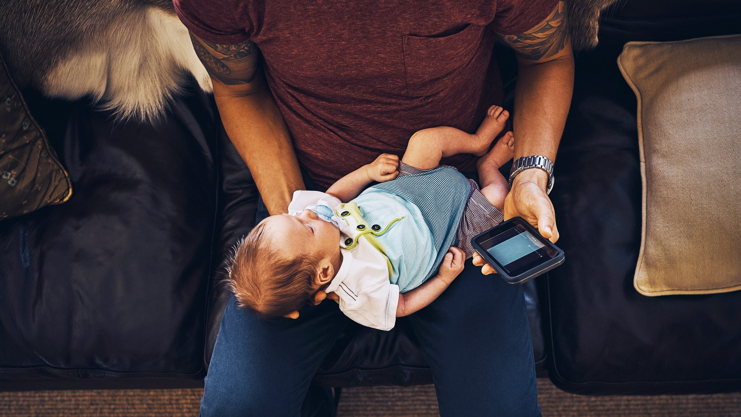 Secondhand Screen Time: Why Experts Are Calling It the New Secondhand Smoking