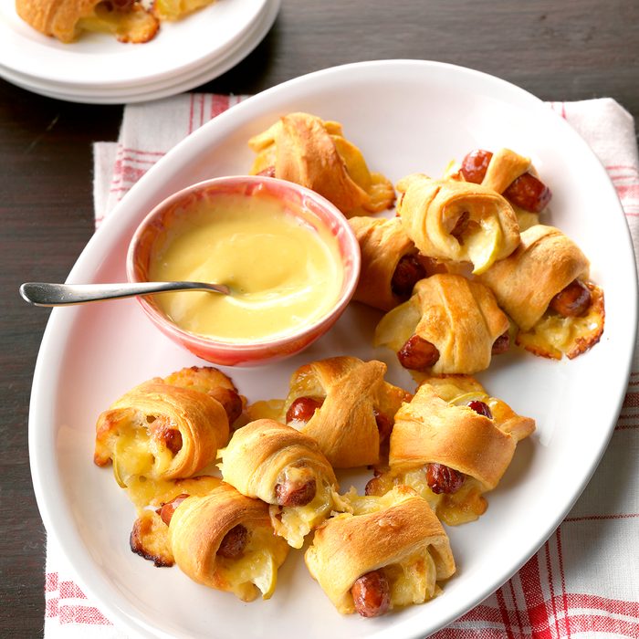 apple gouda pigs in a blanket