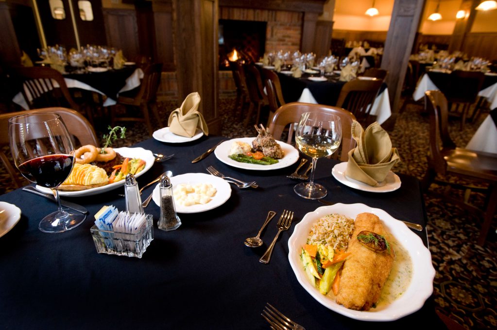 dinner at Theodore Roosevelt Restaurant in the Rough Riders Hotel in the center of Medora