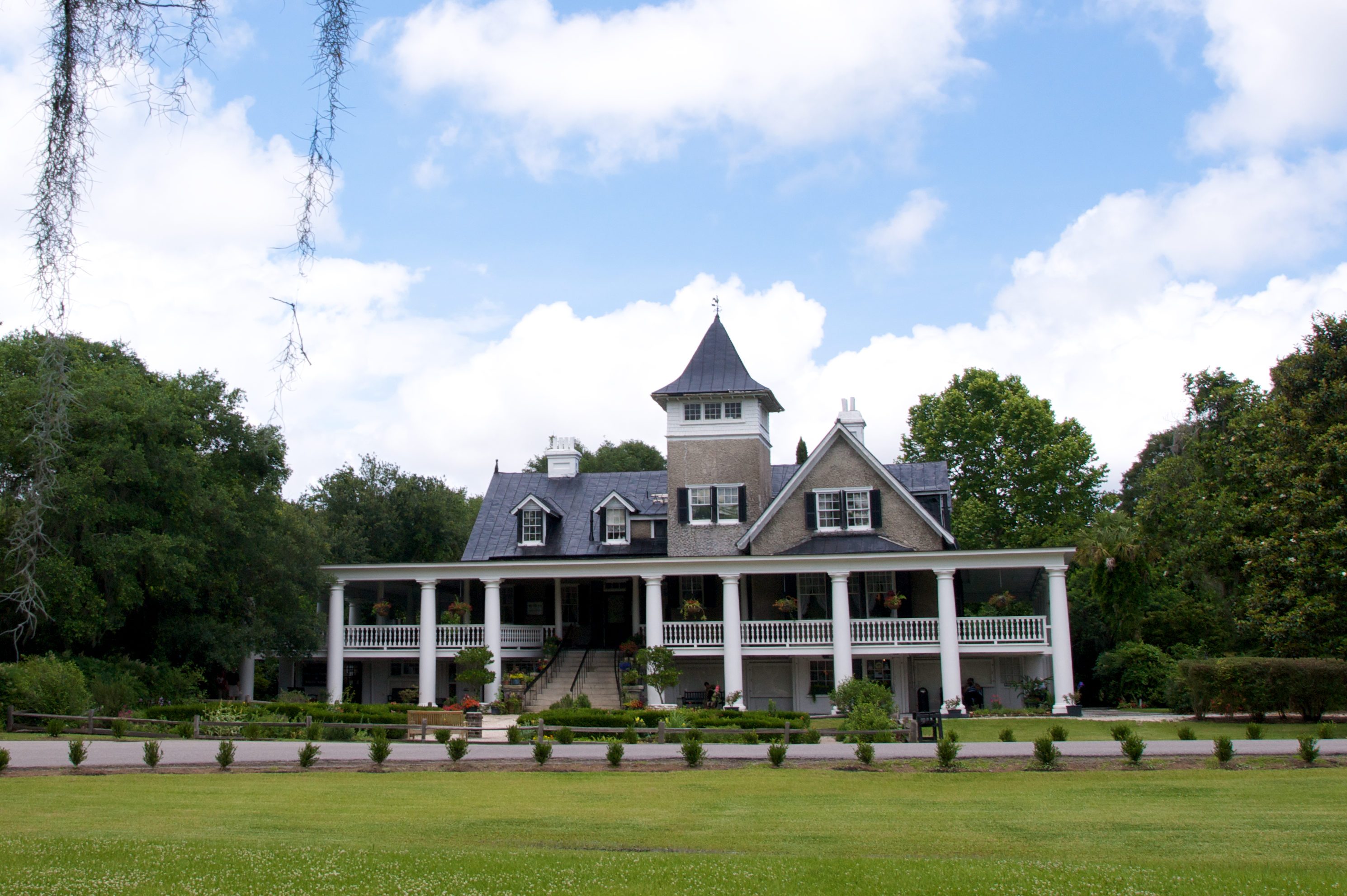 A view of Magnolia Plantation in South Carolina