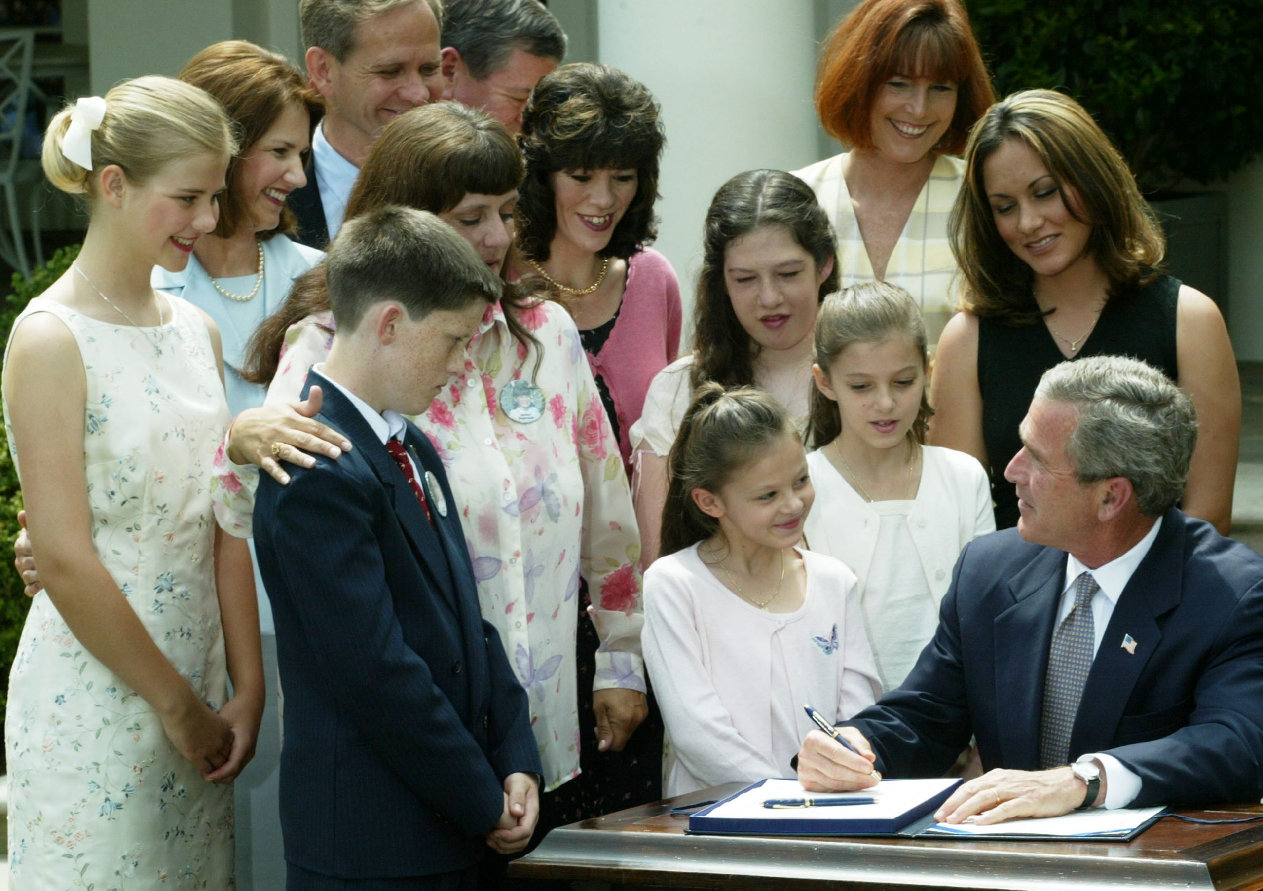 Bush Signs Bill Making Amber Alert System Official