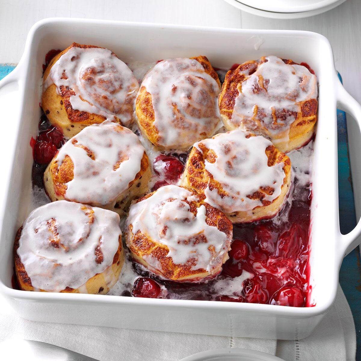 Cinnamon Cherry Cobbler