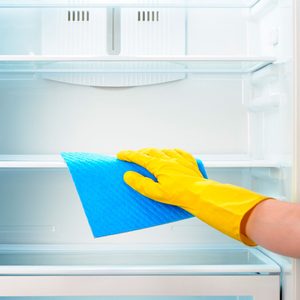 how to clean refrigerator