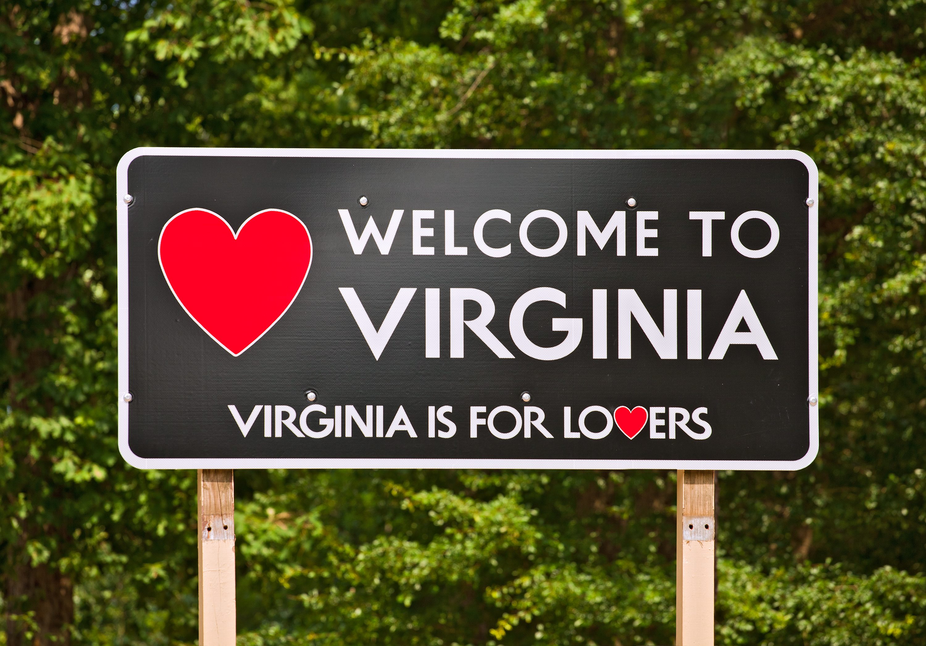 Virginia is for Lovers, state motto and welcome sign