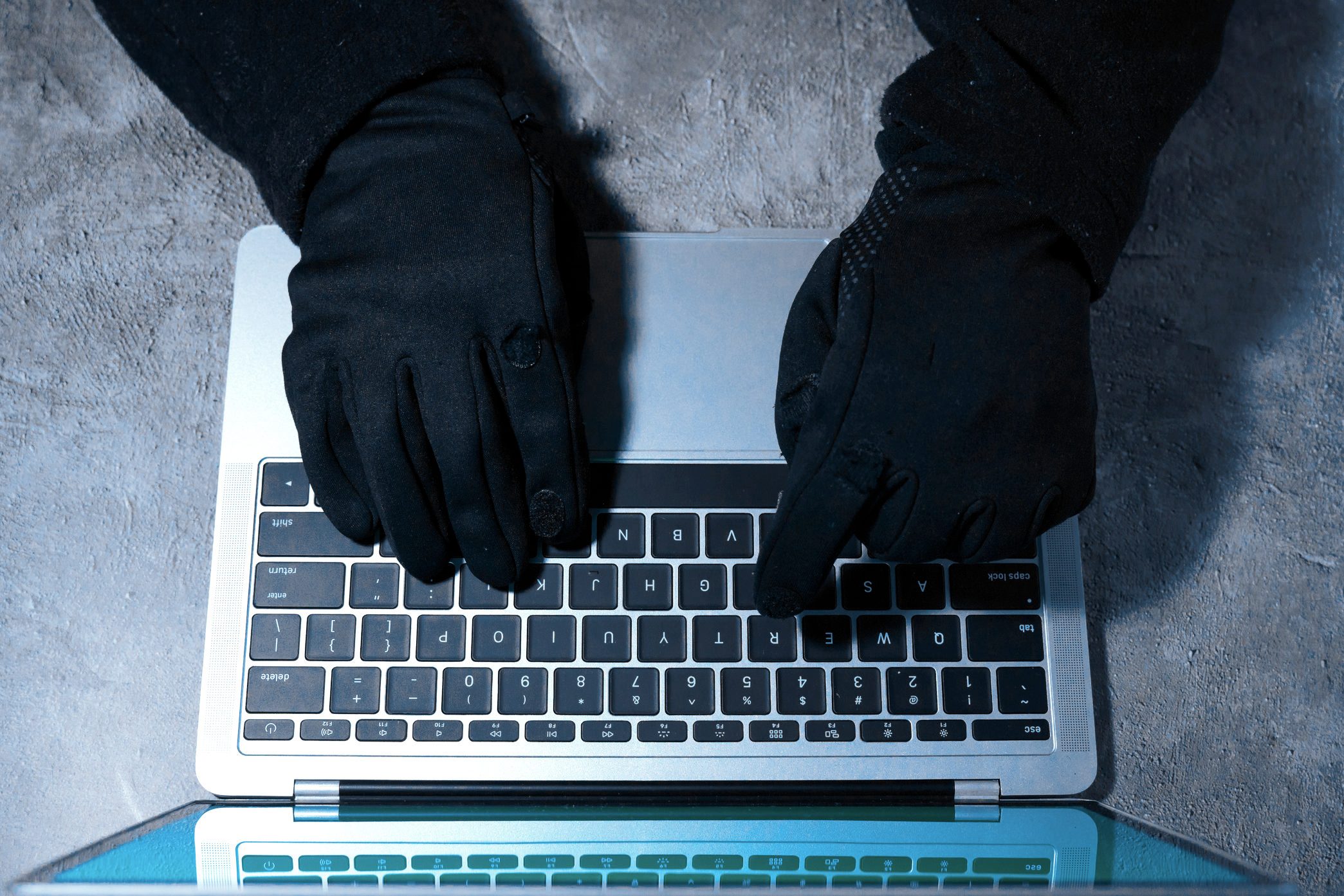 Warning Signs You’re Being Targeted by an Identity Thief