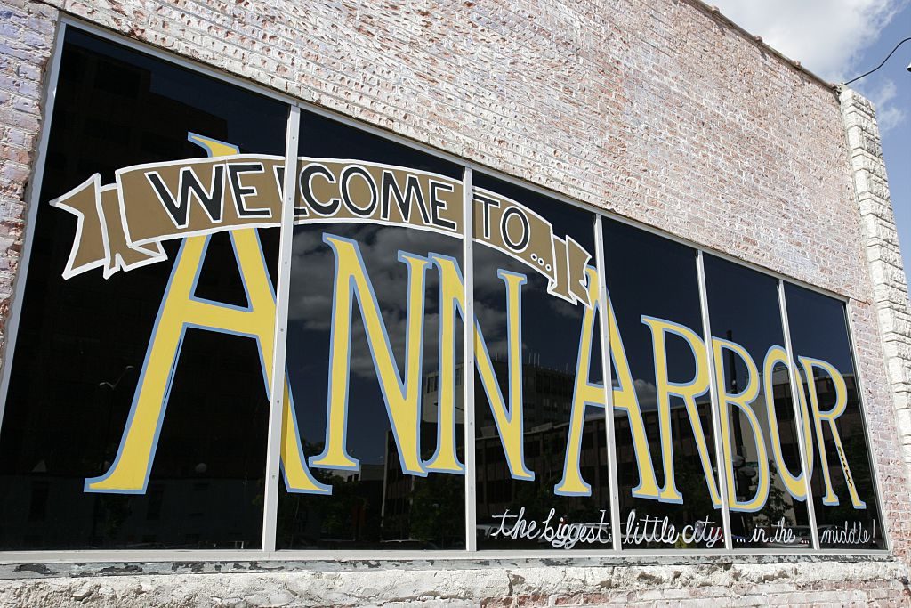 Michigan, Painted Welcome Sign