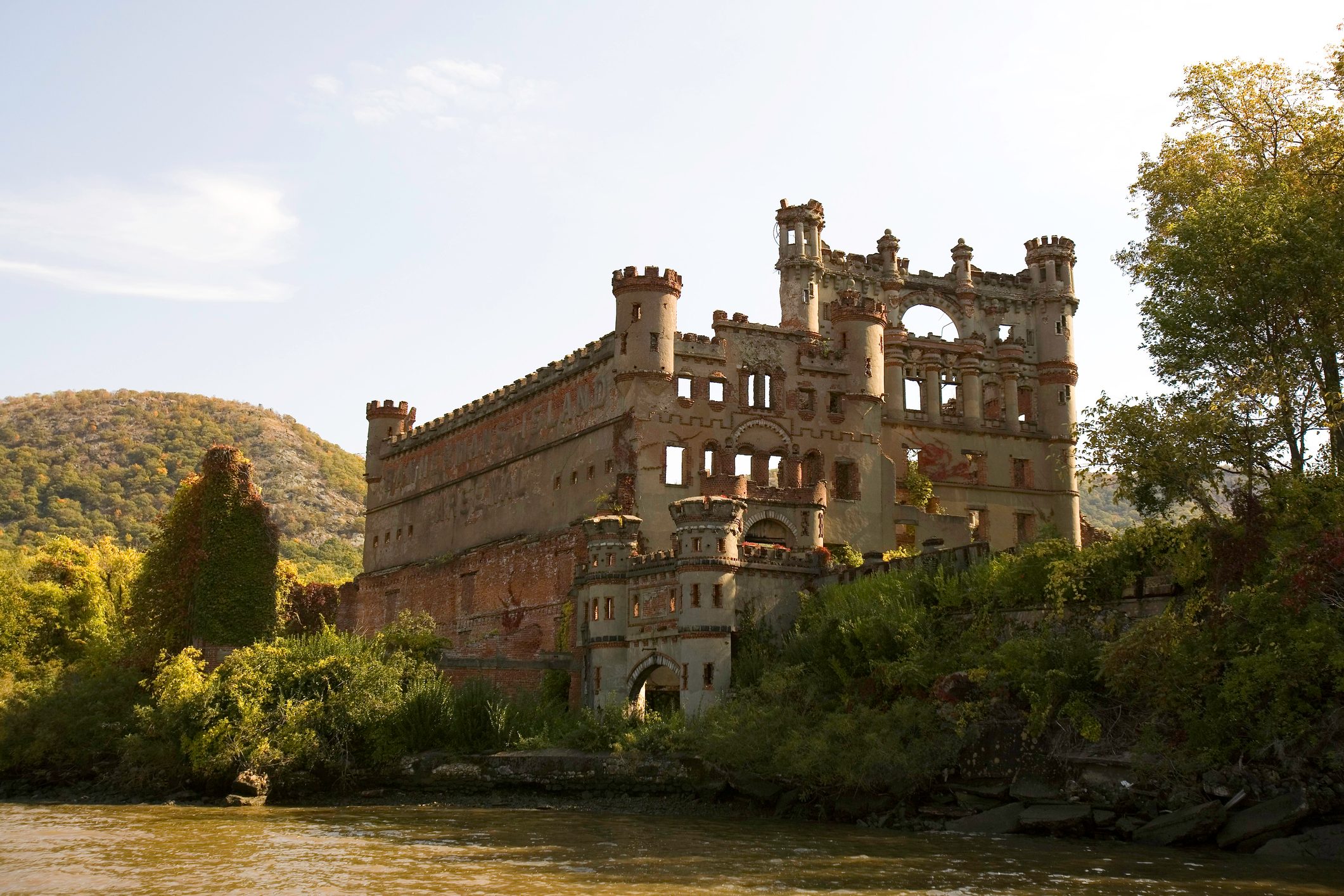 Bannerman Castle River View