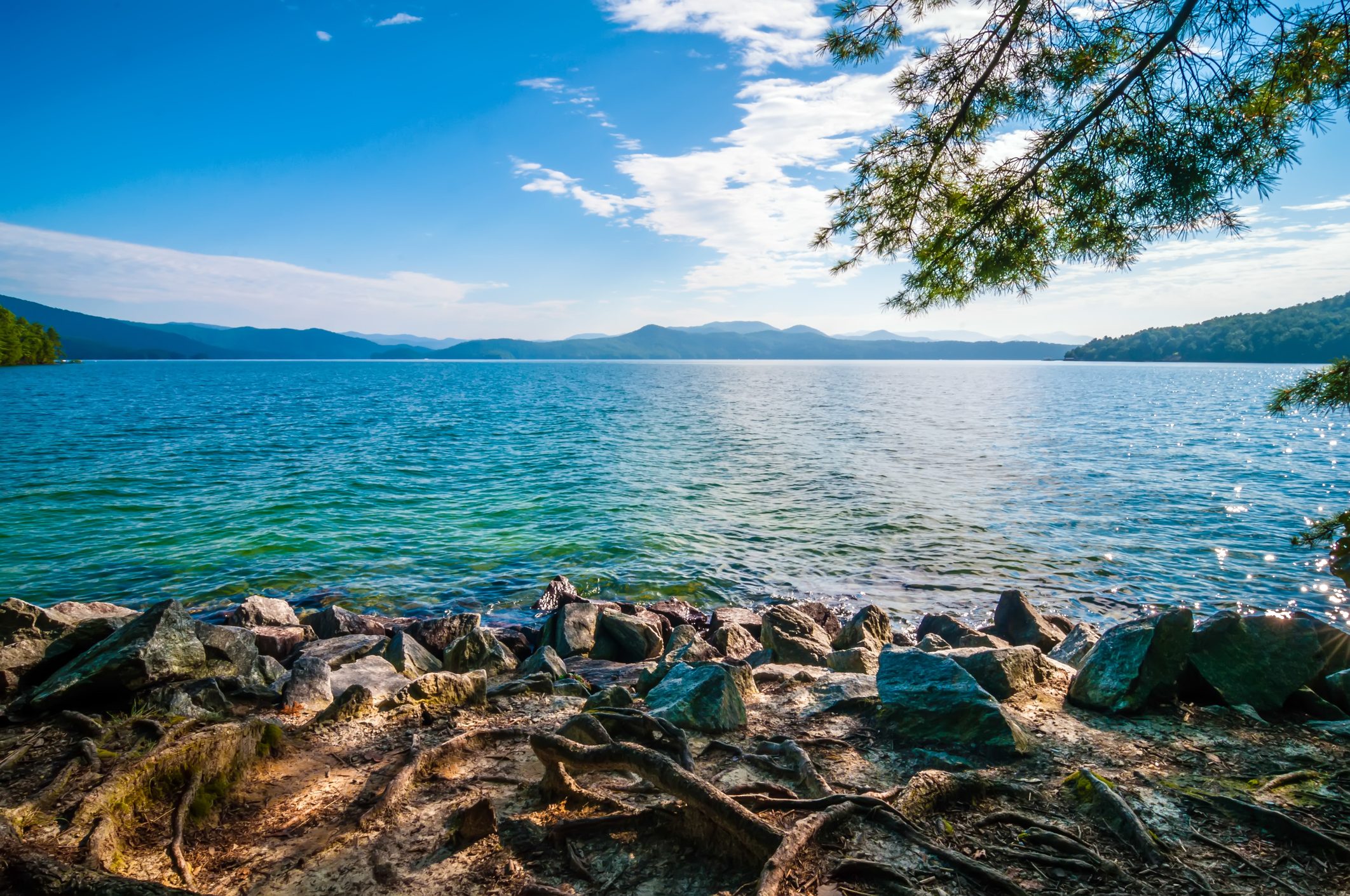 scenery around lake jocasse gorge