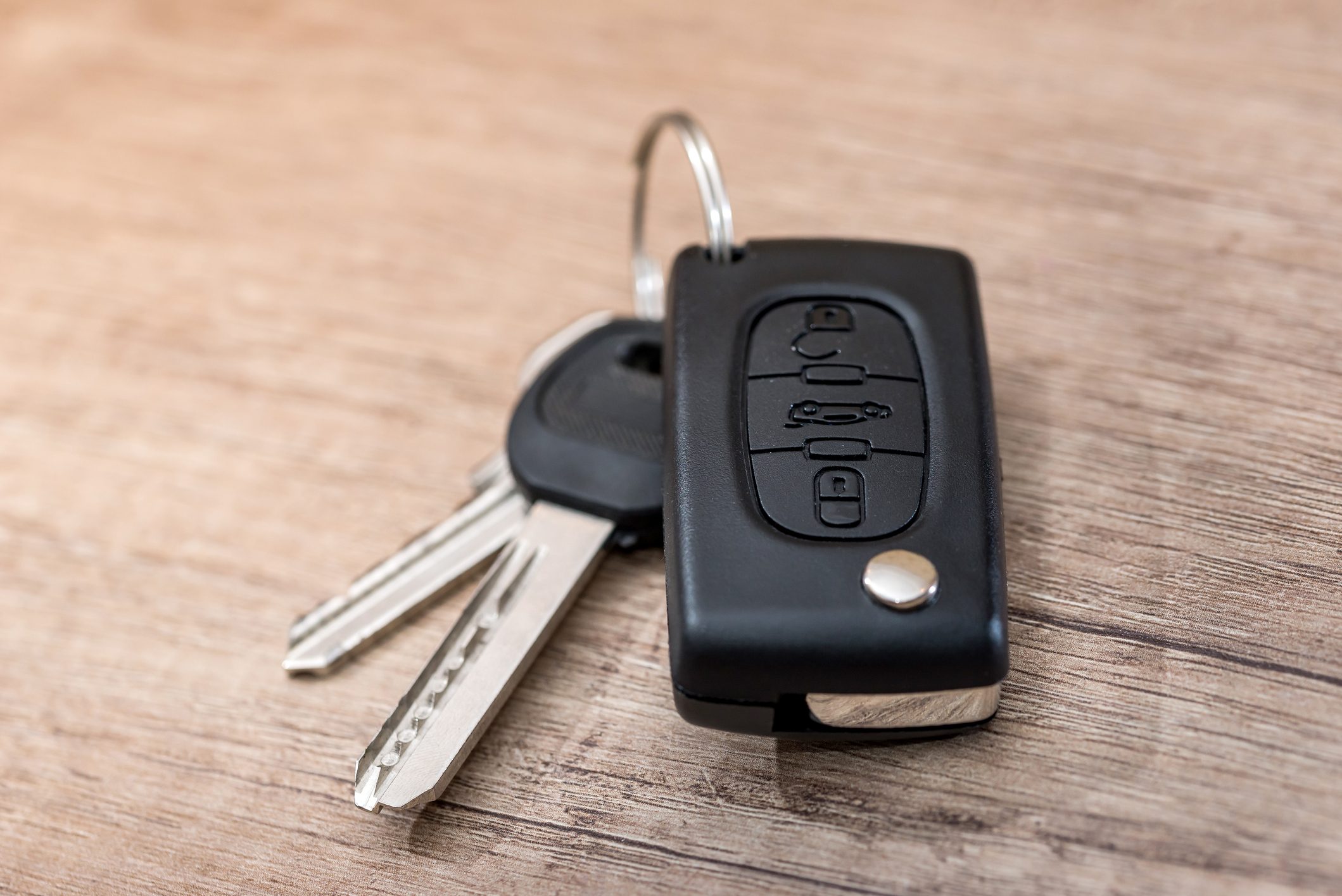 Why You Shouldn’t Attach Any Other Keys to Your Ignition Key