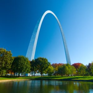 St. Louis Gateway Arch and Lake