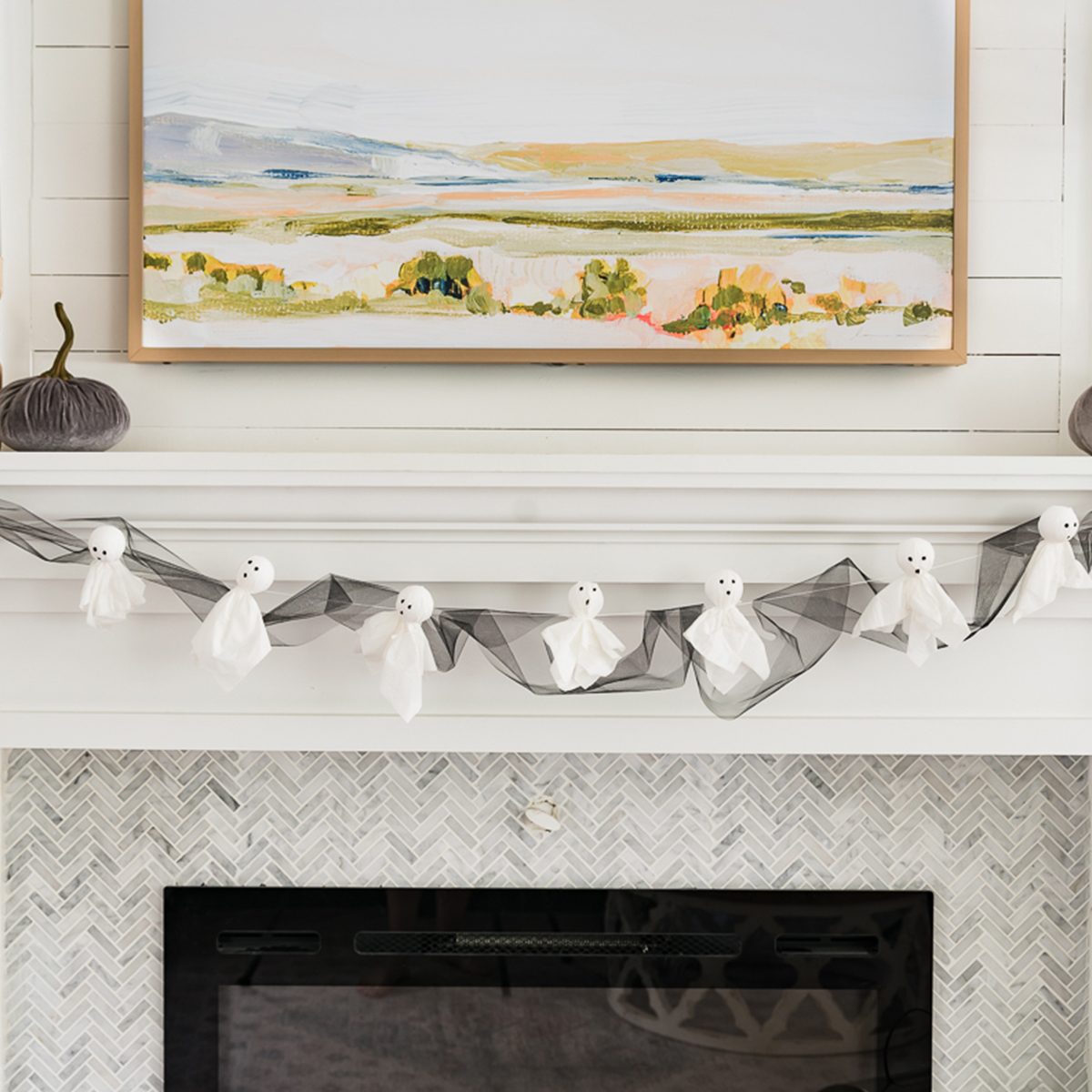 Ghost Garland Via Jenna Shaughnessy