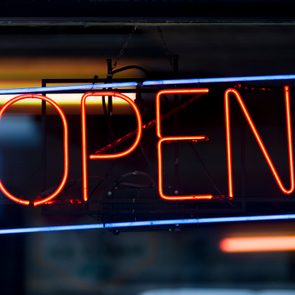 Neon light - Open