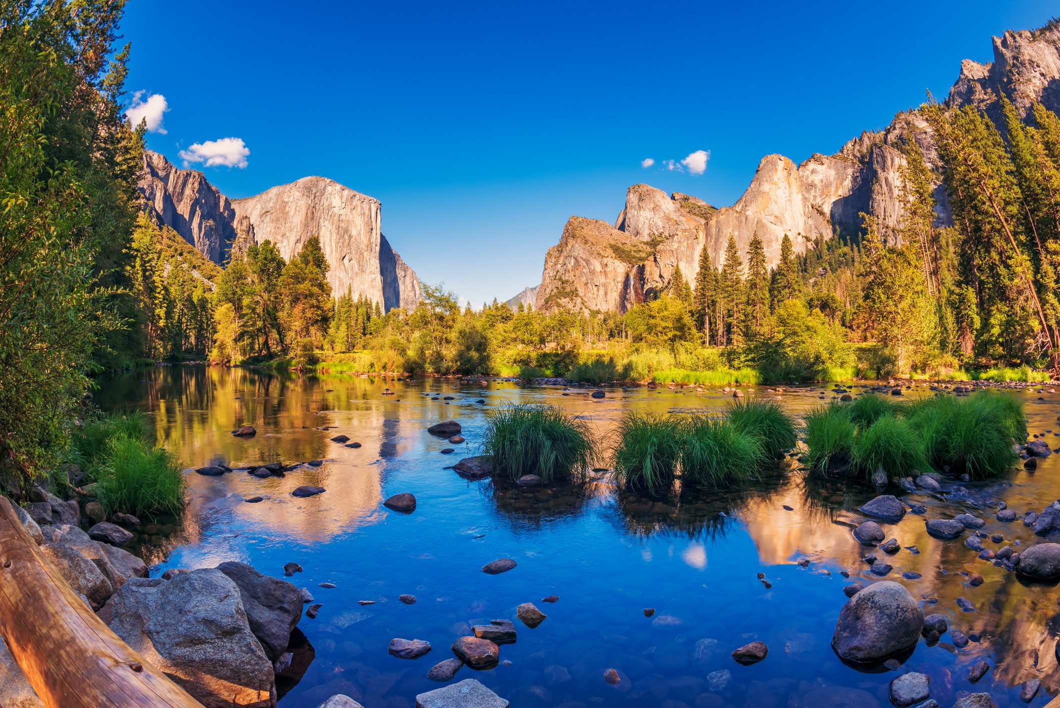 Valley view in Yosemite National Park, California