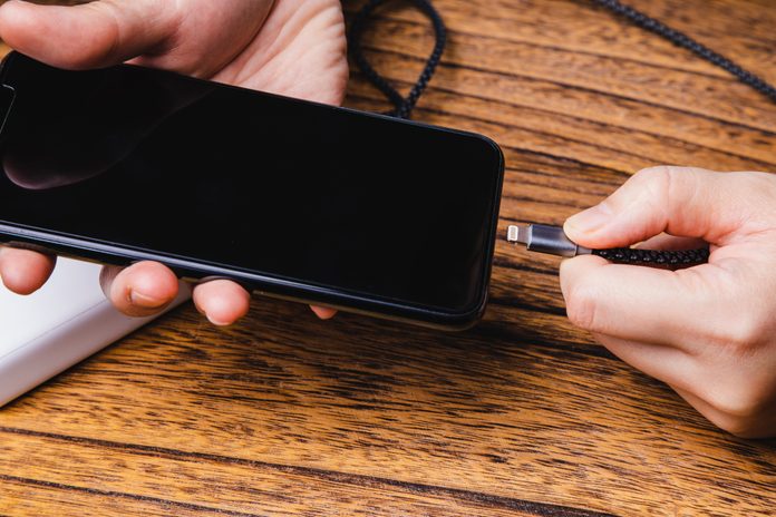 charging mobile phone with portable battery