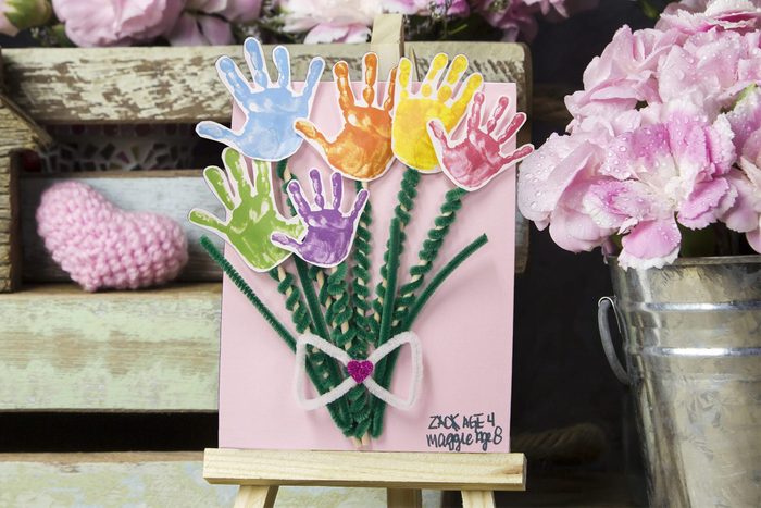 Mothers Day Handprint Bouquet Courtesy Craft Project Ideas E1650057758928