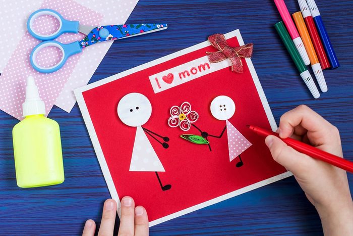 Creation A Greeting Card For The Mother S Day By The Child Step 6