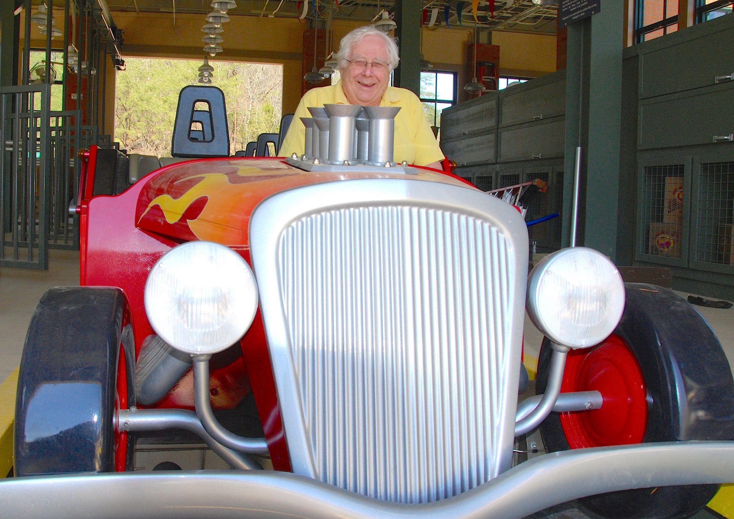 Paul Ruben at lightning Rod Dollywood Pigeon Forge Tn