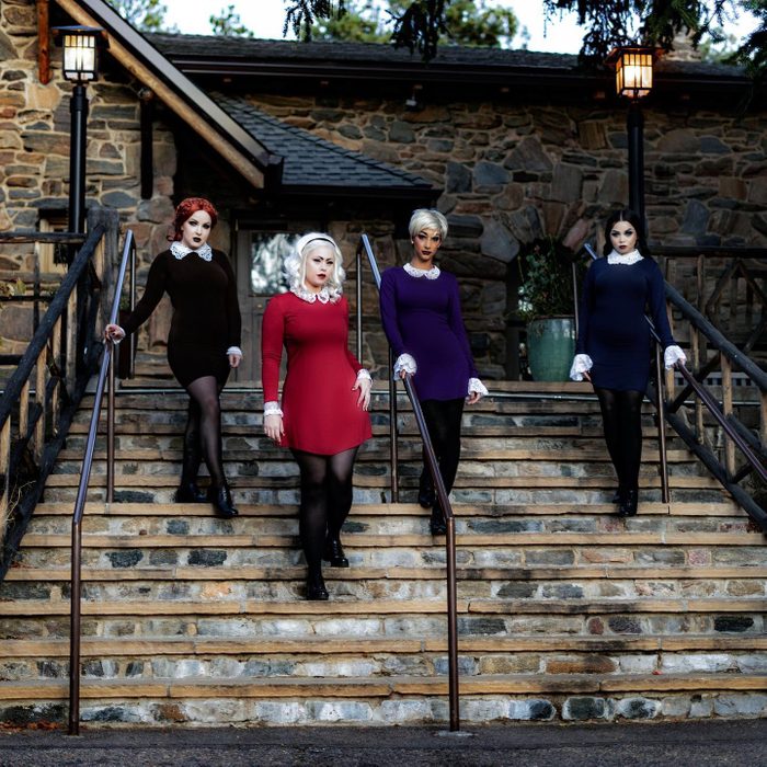 Chilling Adventures Of Sabrina Costume Via Lilithvonbat Instagram