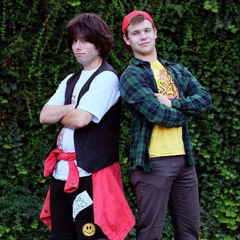 Bill And Ted Halloween Costume Courtesy @dude.in.a.suit Via Instagram
