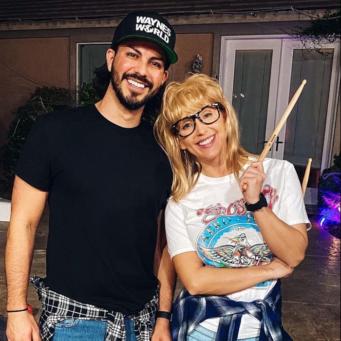 Wayne Or Garth Halloween Costume Courtesy @missamandaparis Via Instagram
