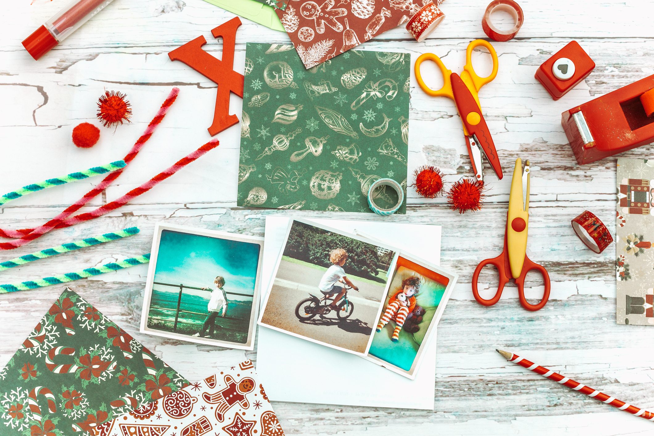 making a christmas scrapbook