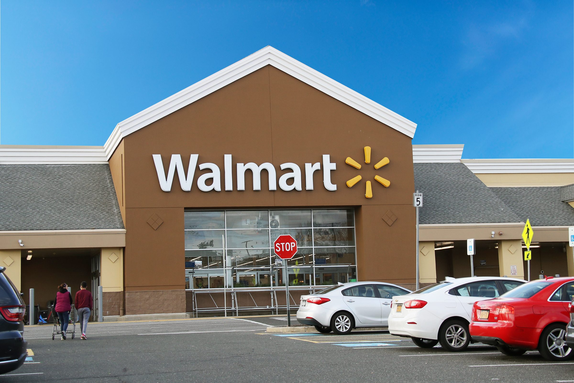 Walmart Storefront Gettyimages