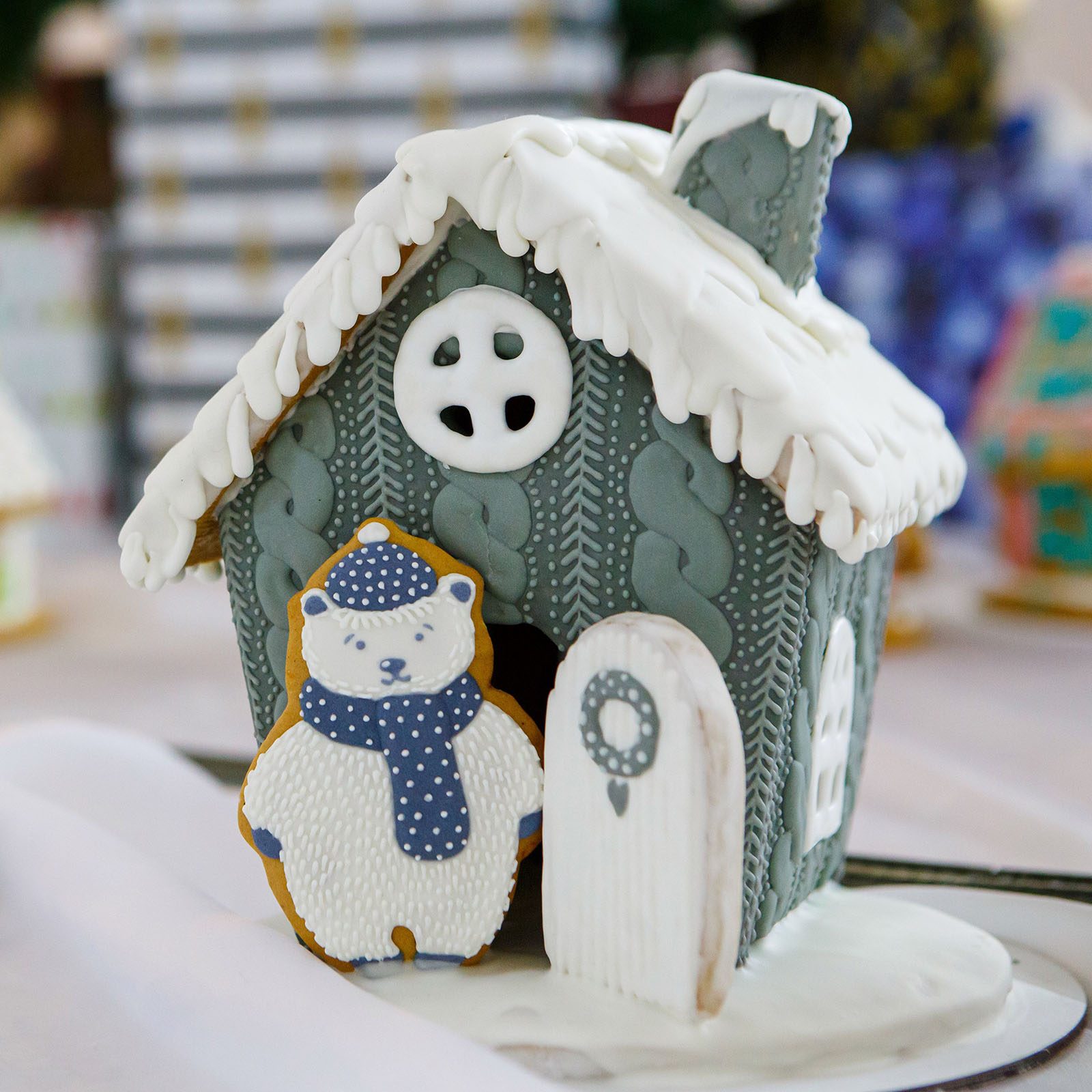 Cable knit gingerbread house