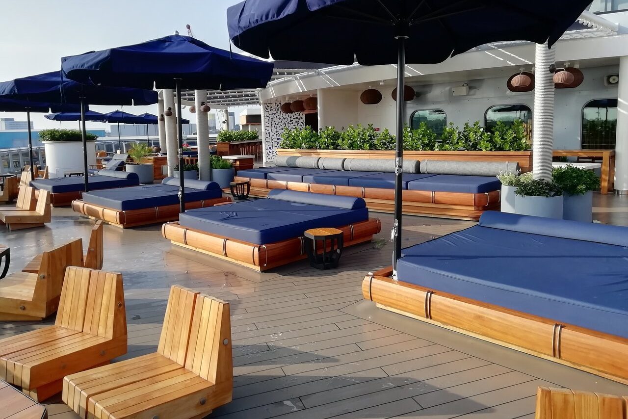 Scarlet Lady Virgin cruise