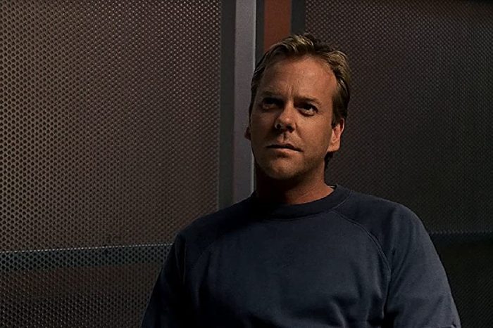 00 24 Via Amazon.jpg