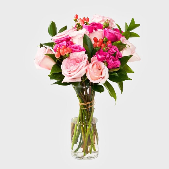 Urbanstems Verona Bouquet Ecomm