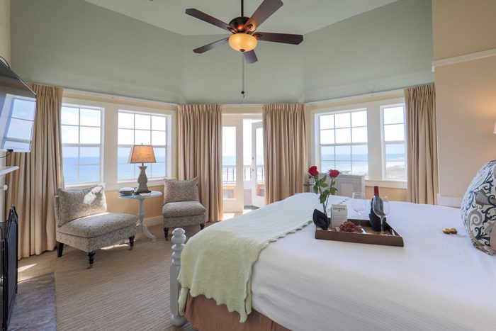 Corner Suite at the Henderson Park Inn resort
