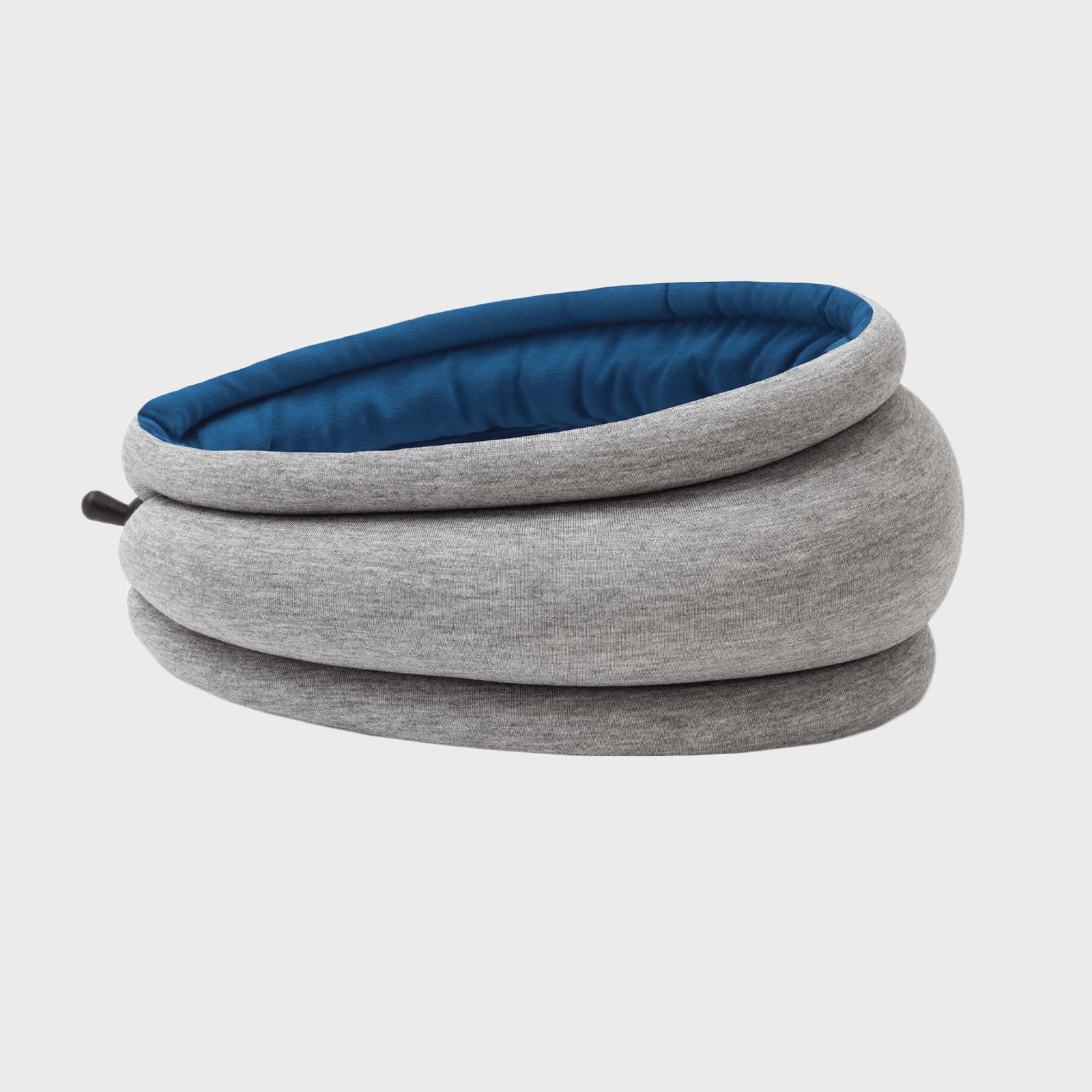 Light Versatile Pillow Ecomm Via Ostrichpillow 001