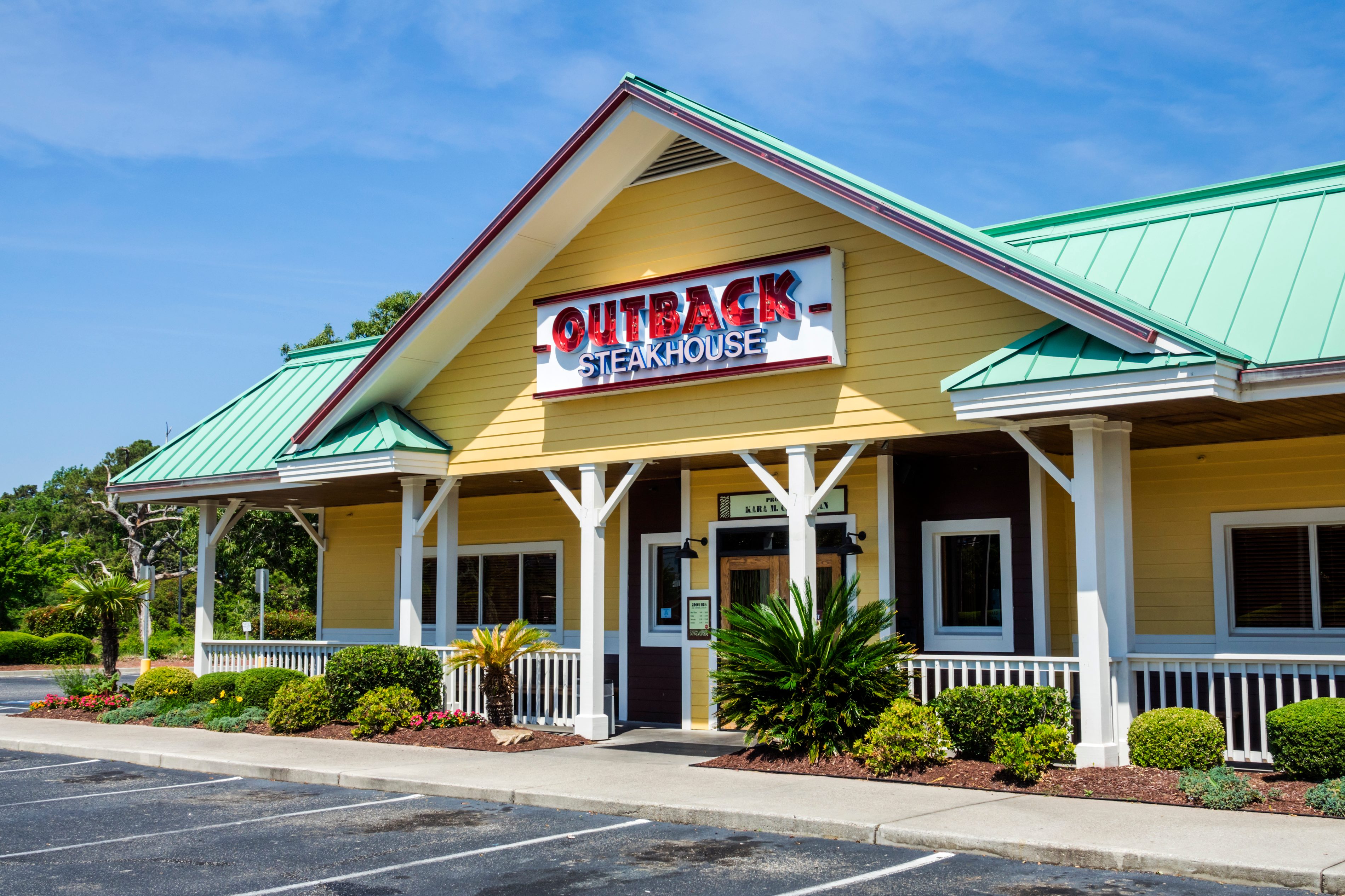 South Carolina, Myrtle Beach, Outback Steakhouse, empty parking lot