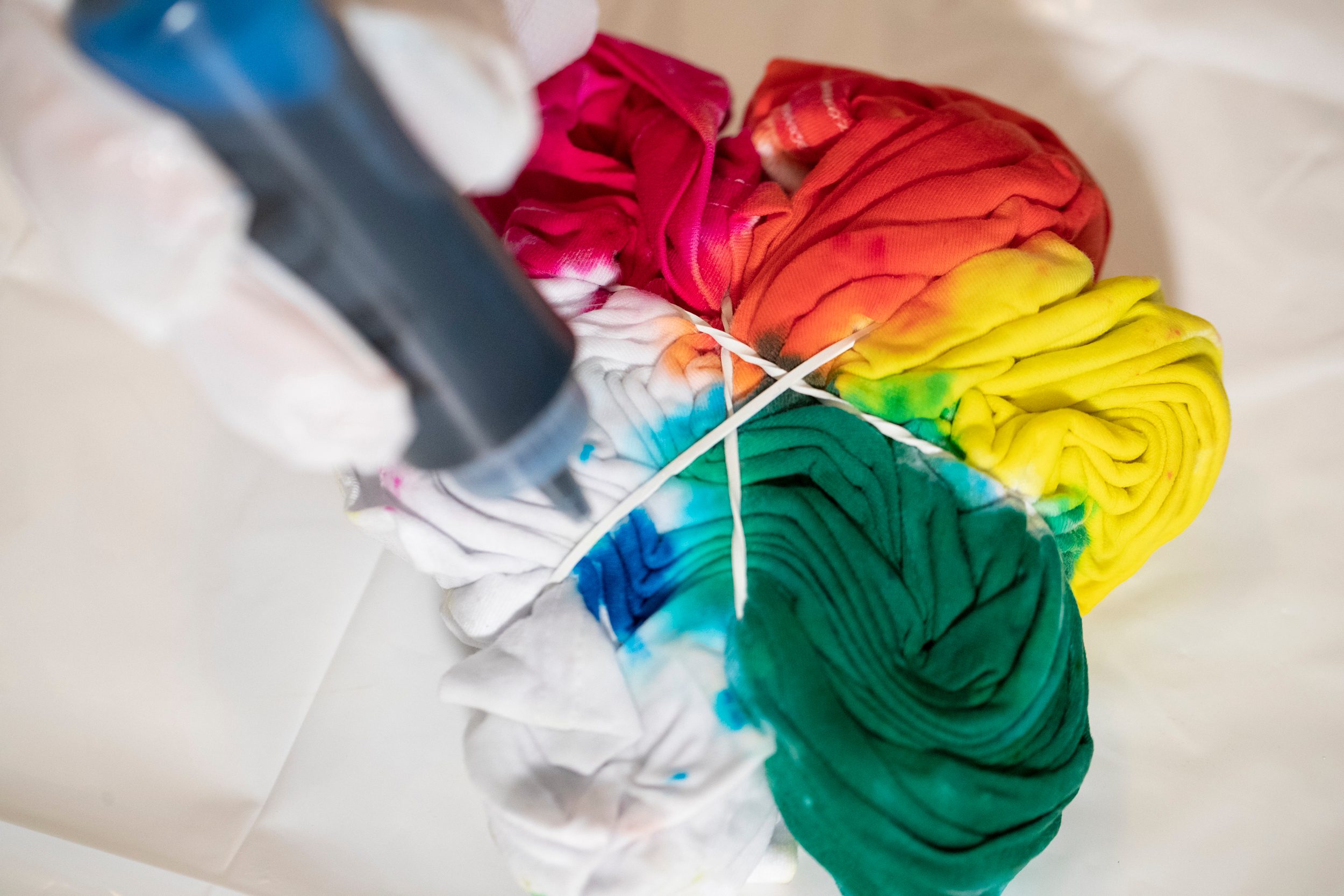 Tie dying a t shirt