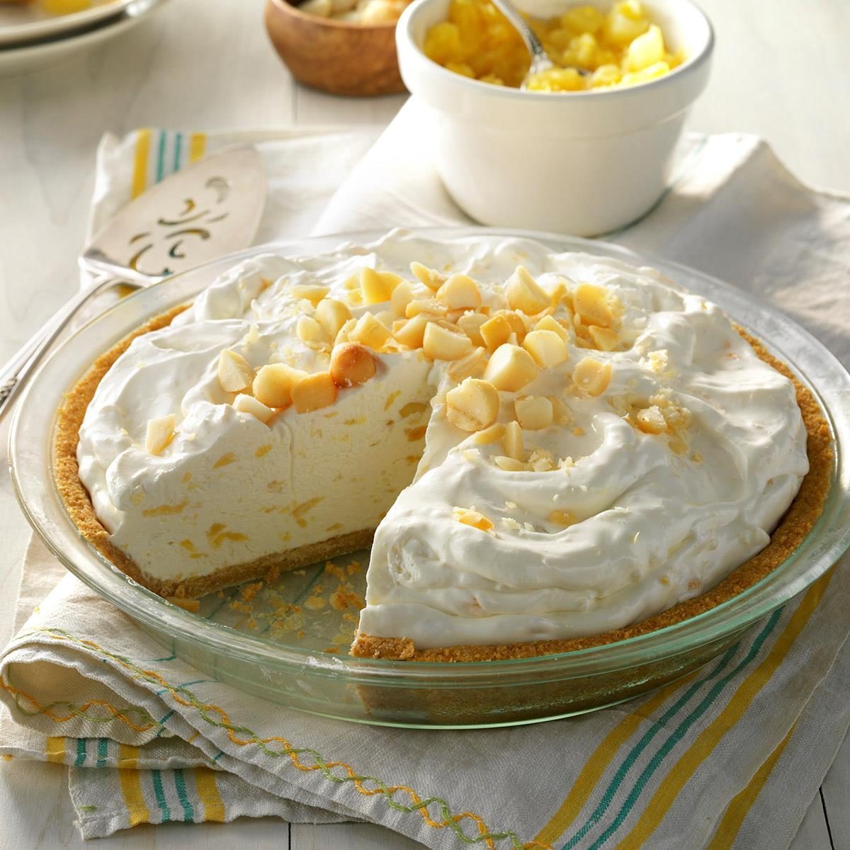 Creamy Pineapple Pie