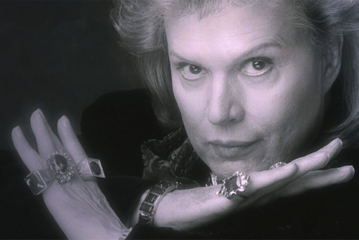 Mucho Mucho Amor The Legend Of Walter Mercado Ecomm Netflix.com