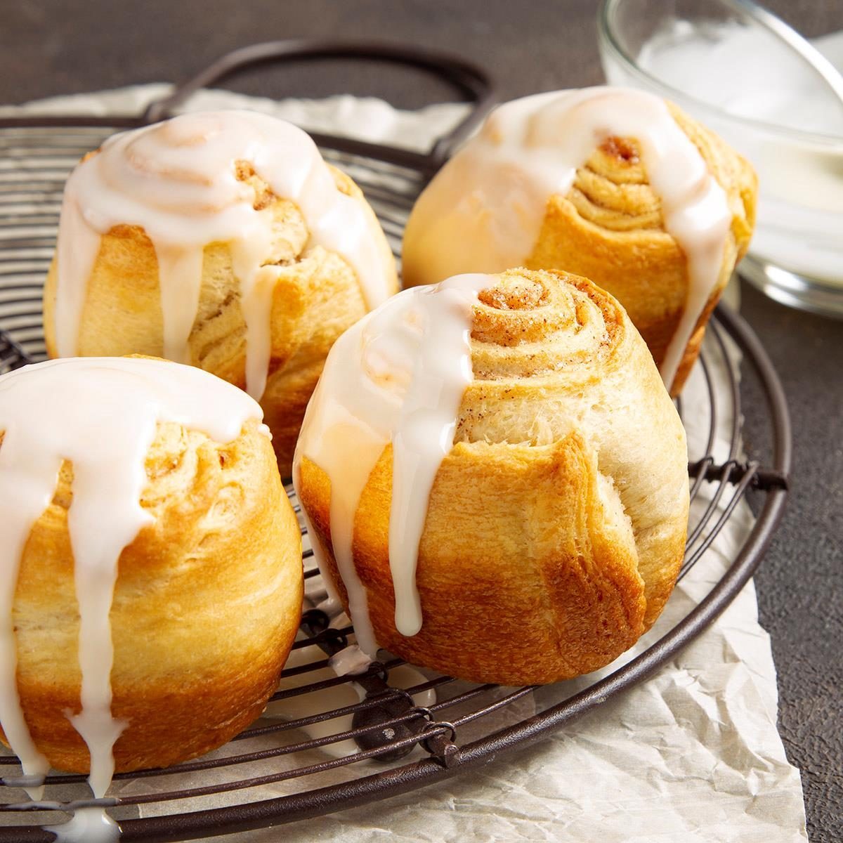 Air Fryer Cinnamon Tea Rolls