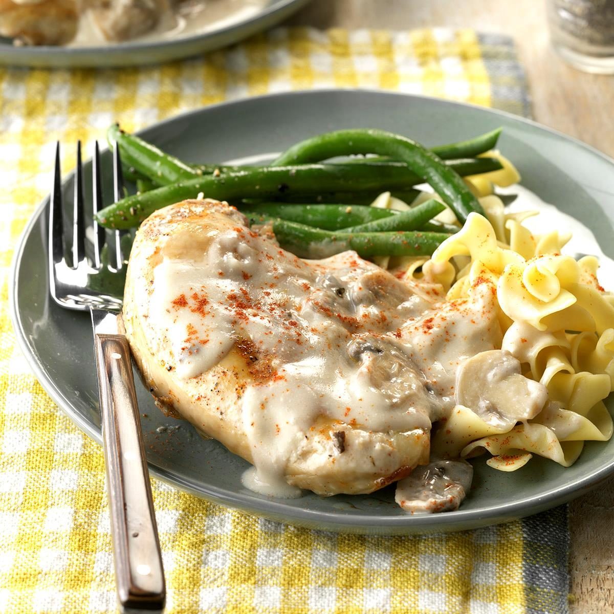 Chicken In Sour Cream Sauce