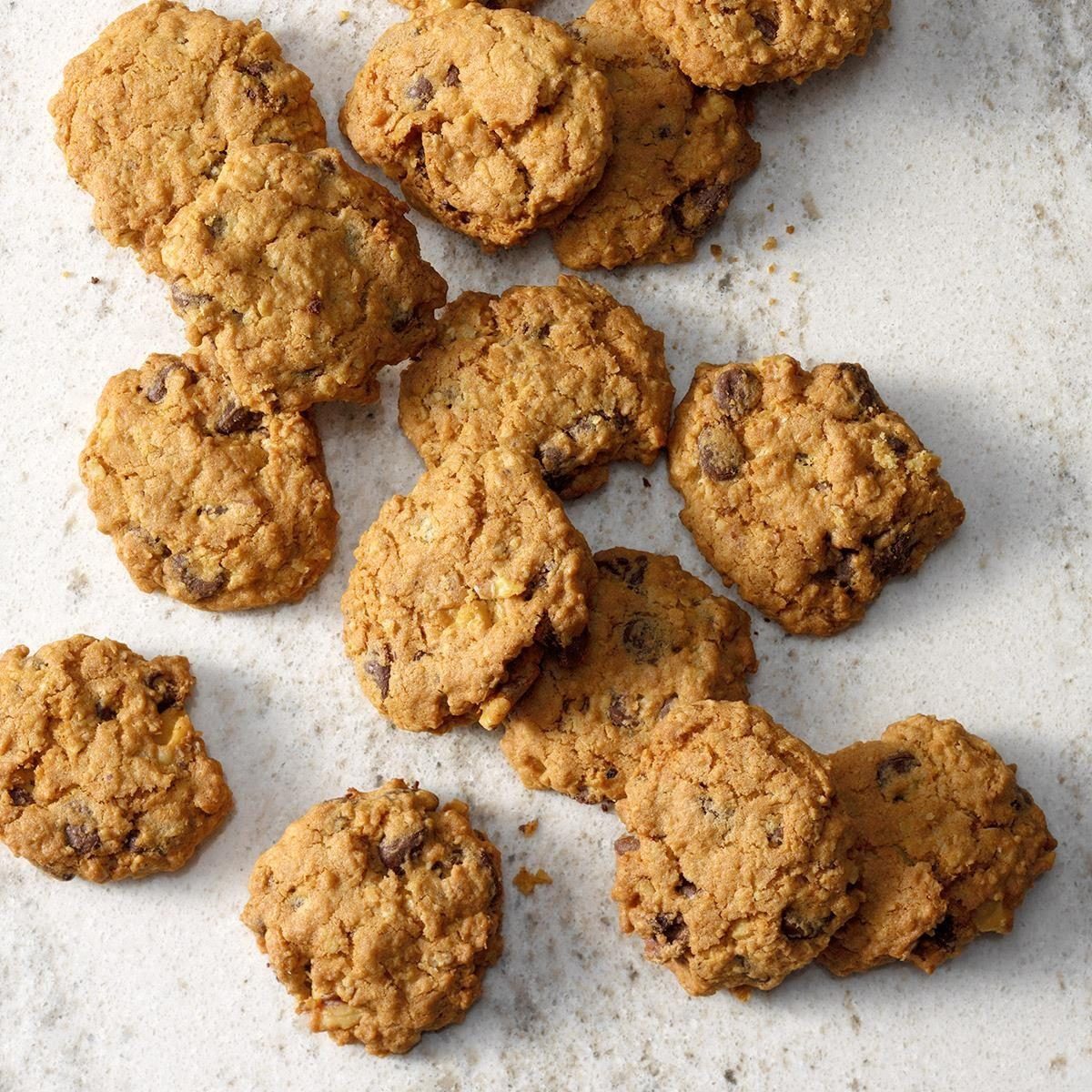 Chocolate Chip Oatmeal Cookies