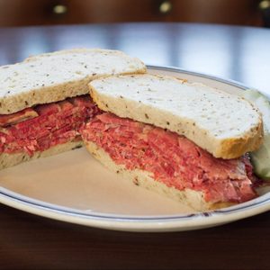 Langers Classic Pastrami And Corned Beef Sandwich Kit.57428d5b92d6e1a2bb7d3a4ad72499d2