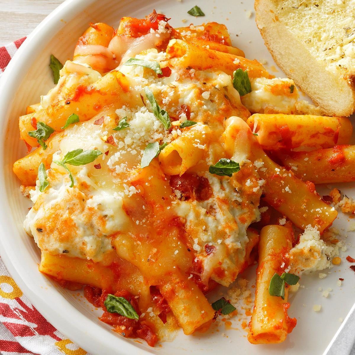 Slow Cooker Baked Ziti Exps Tohescodr22 236854 Md 02 09 2b 11