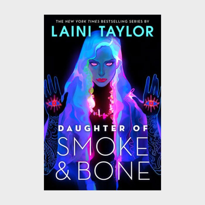 Daughter Of Smoke And Bone Book