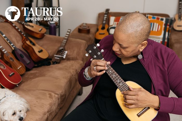 woman collection ukeleles