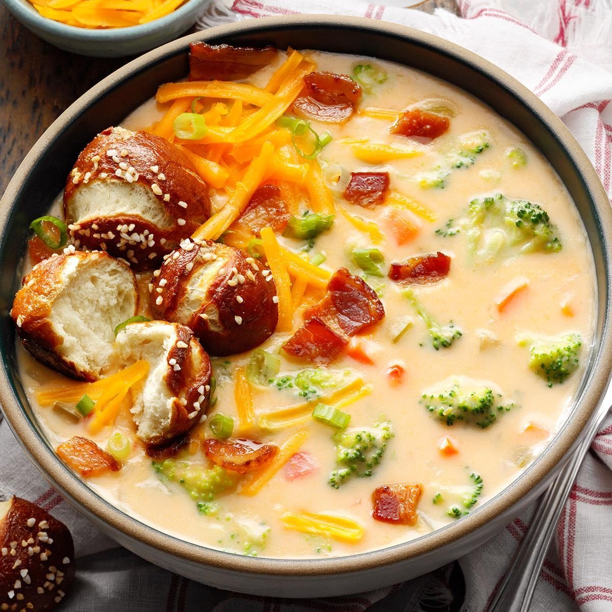 Broccoli Beer Cheese Soup