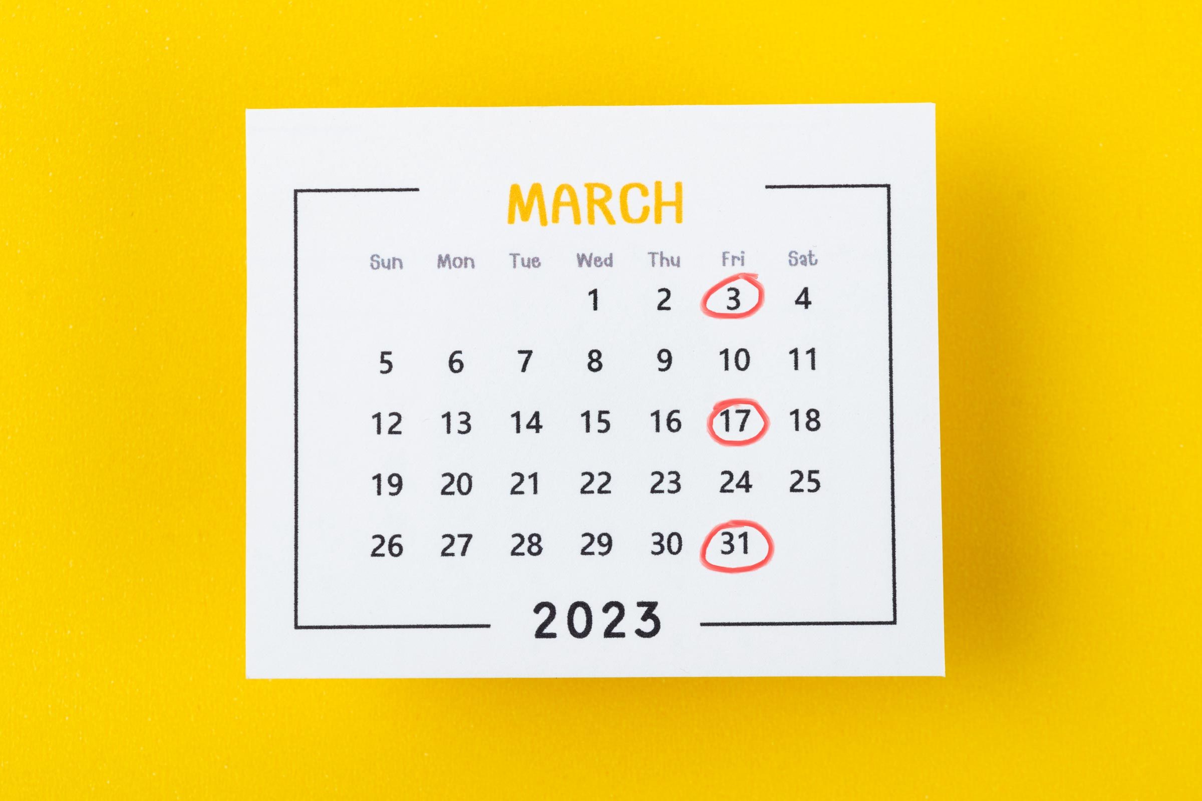 calendar with red circles every other Friday