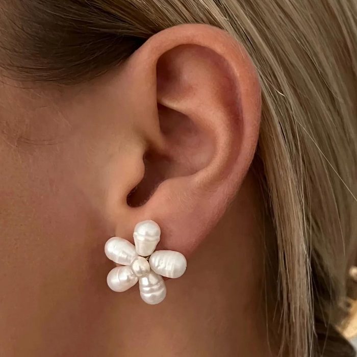 Pearl Flower Stud Earrings