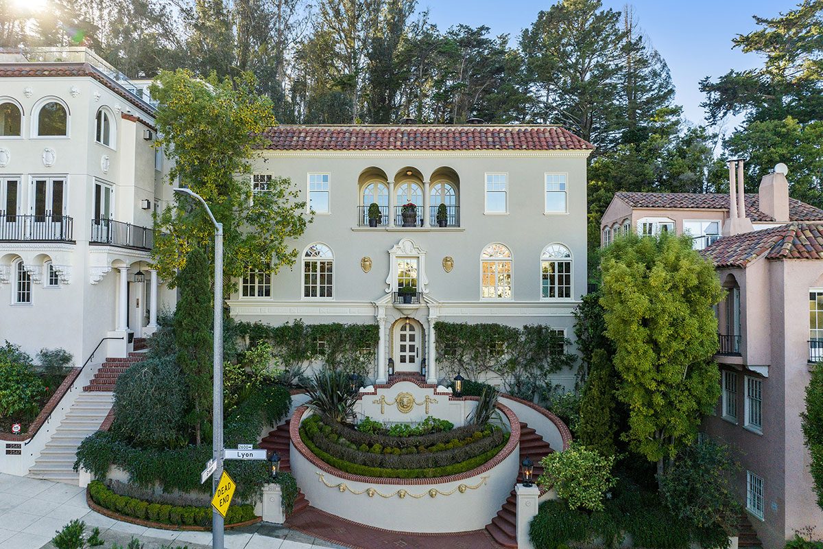 The House from Disney’s ‘The Princess Diaries’ Is for Sale—And It’s Stunning