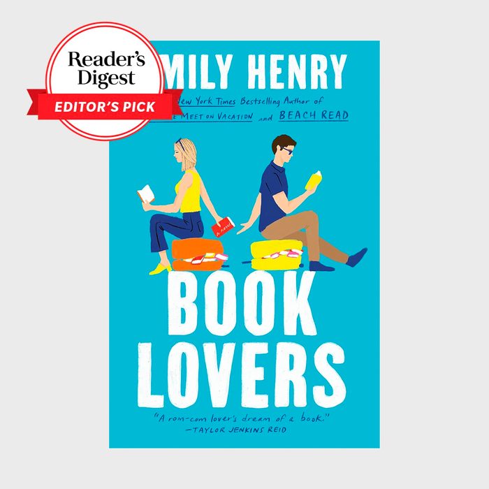 32 Best Beach Reads For The Perfect Escape 12